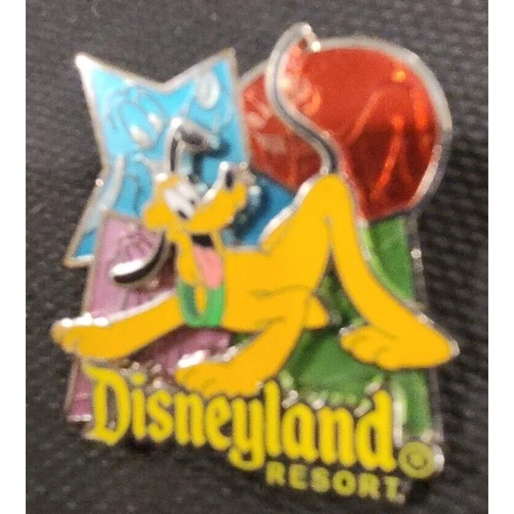 Disney Pin 00140 Disneyland Resort Pluto AP Preproduction Sample Artist Proof LE